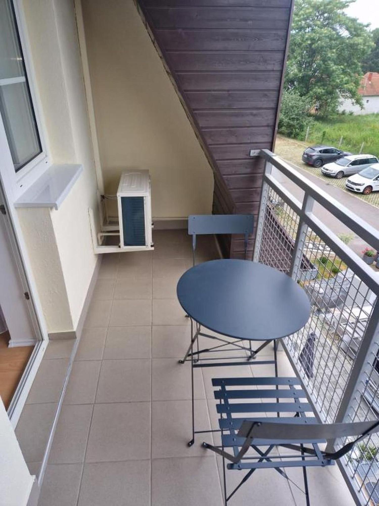 Holdvirag Hotel Sarvar Exterior foto
